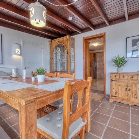 Dom wakacyjny Endless Summer - Private Pool And Bbq By Lanzarote Playa Blanca (Lanzarote)